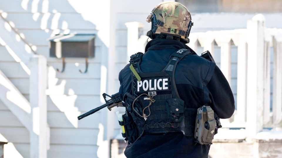 images_News_Canada_rcmp_copy_copy