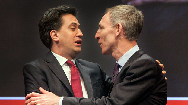 images_News_Canada_336450-labour-leader-ed-miliband-hugs-scottish-labour-party-leader-jim-murphy-at-the-scottish-labour-specia