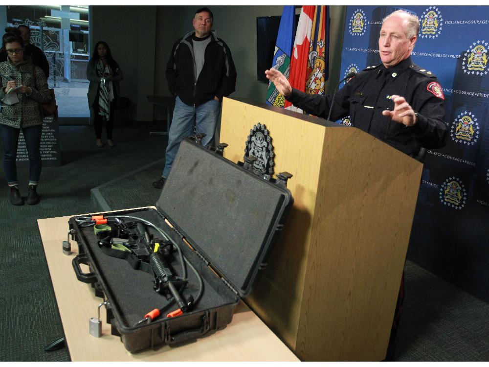 images_News_Canada_westwinds3