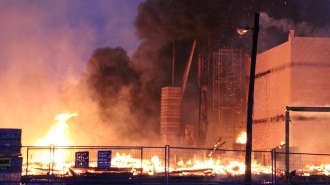 RCMP Says Police Saved Lives by Evacuation during Massive B.C. Fire RCMP Says Police Saved Lives by Evacuation during Massive B.C. Fire