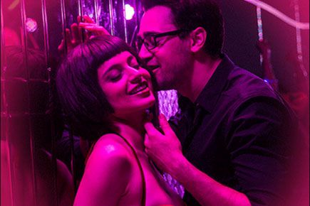 images_Cinema_Masala_13-Katti-Batti-Sarfira-song-l