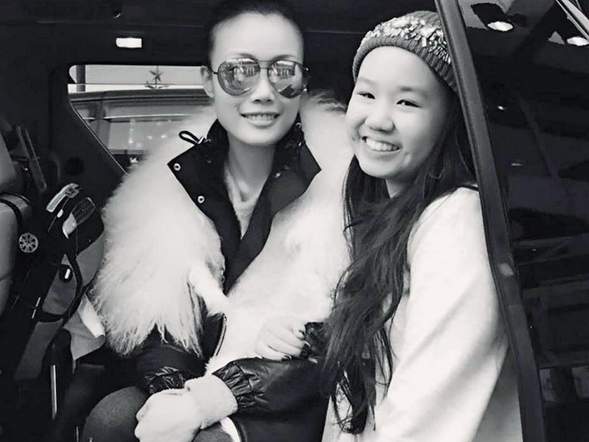 images_News_Canada_joey-yung-vivian-chan-1-589x442