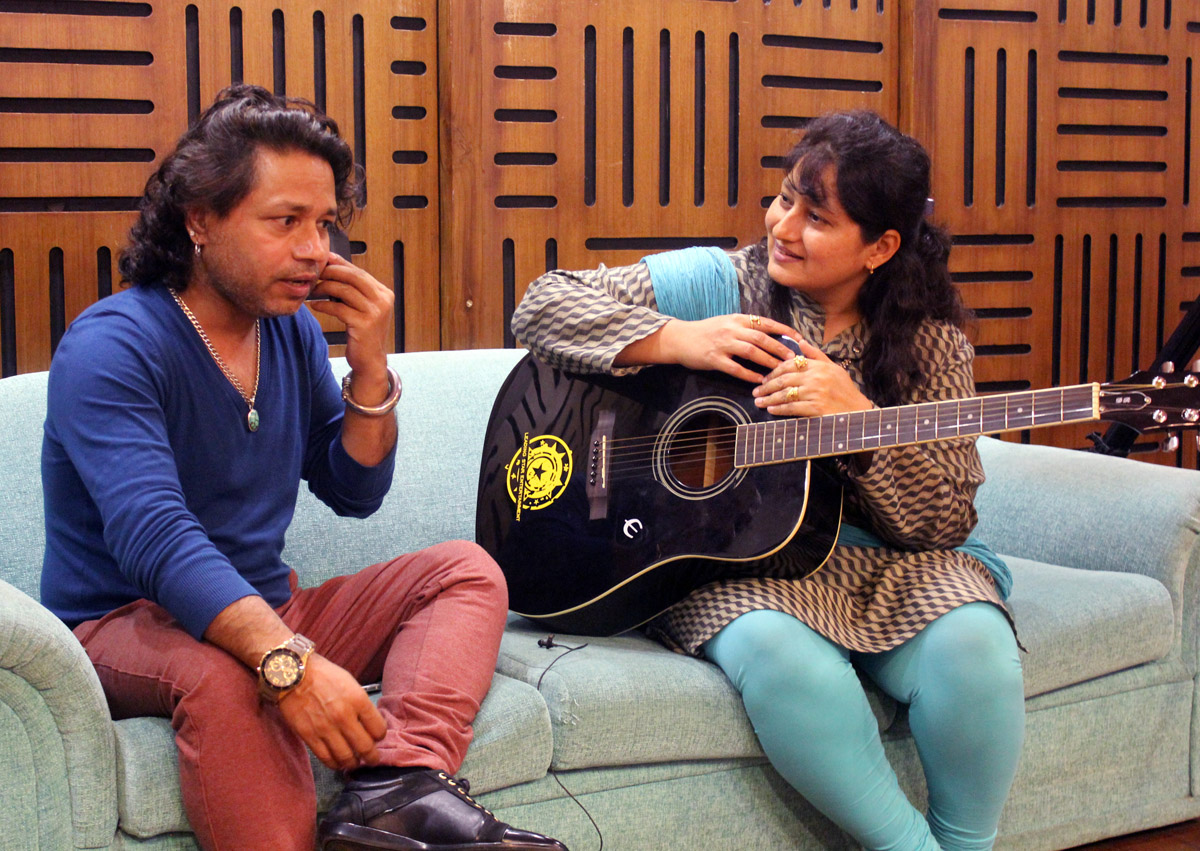 Singer Kailash Kher with filmmaker-composer Fauzia Arshi. Singer Kailash Kher with filmmaker-composer Fauzia Arshi.