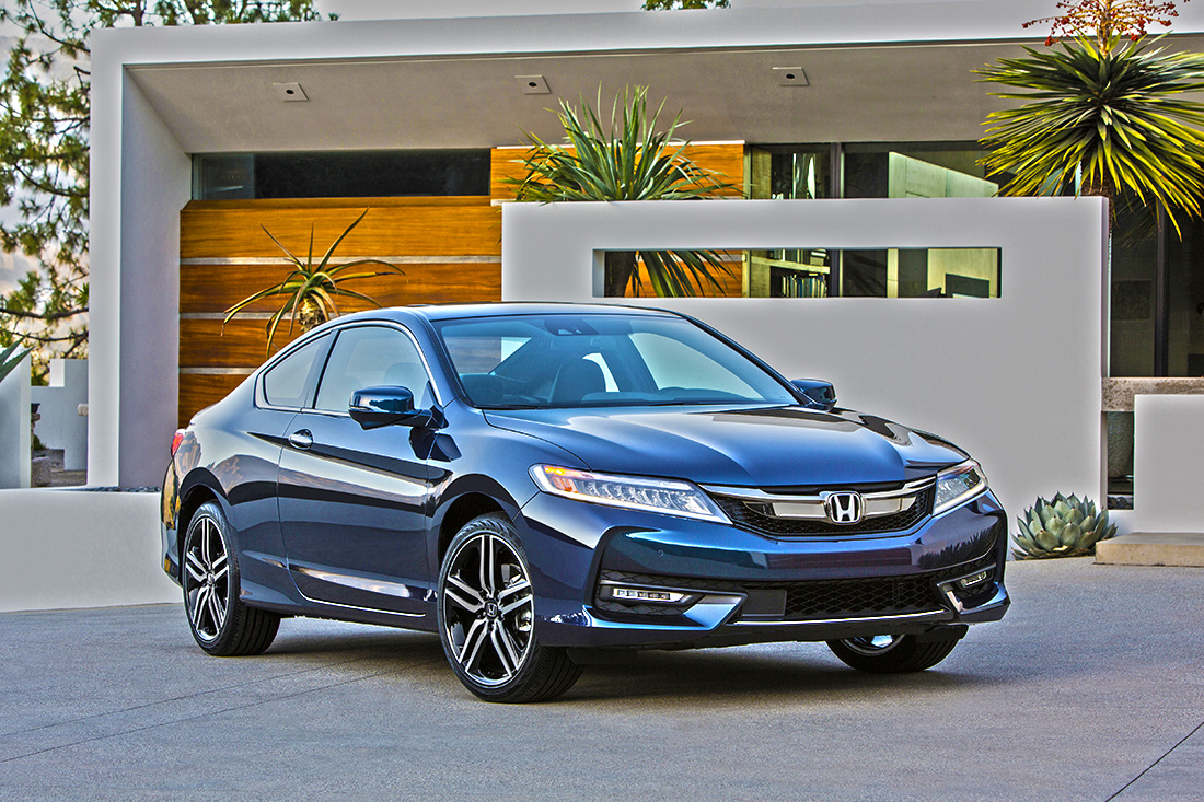 images_Lifestyle_Automotive_Honda_Accord_2016-903
