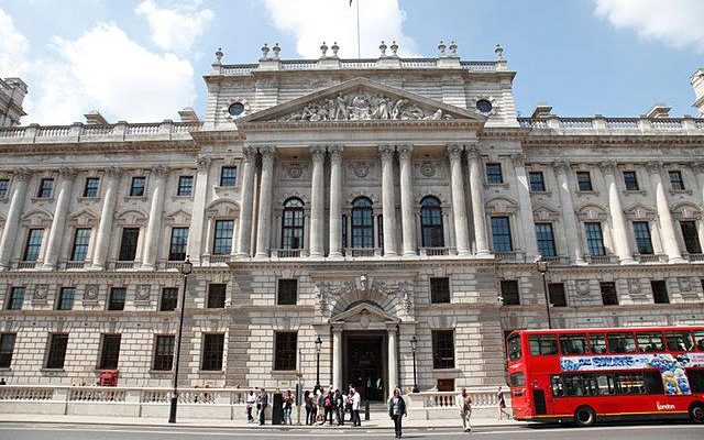 images_News_England_treasury-large_transkzRVrpaG8pgYx8zuruU0oNfgDDmpqORuNWAz3-G8oxQ