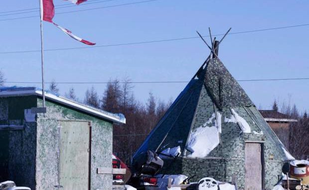 more attawapiskat youth detained to prevent deaths in suicide pact