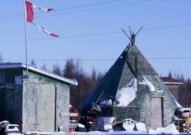 more attawapiskat youth detained to prevent deaths in suicide pact