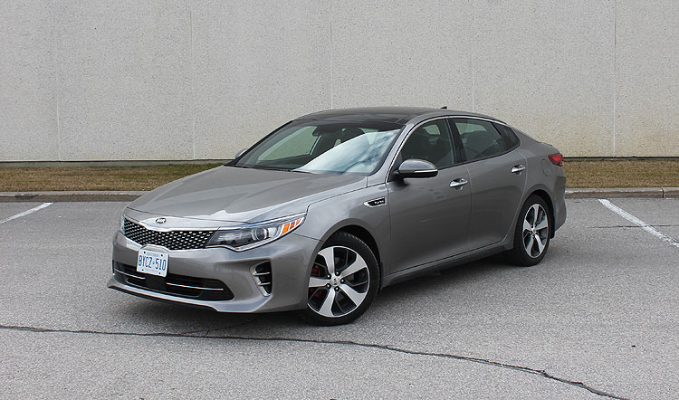 images_Lifestyle_Automotive_Kia_Optima_SXL_2016-002