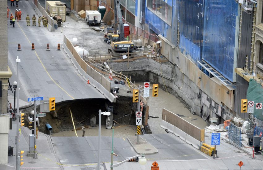 images_News_Canada_ottawa-sinkholejpg.jpg.size.custom.crop.850x549