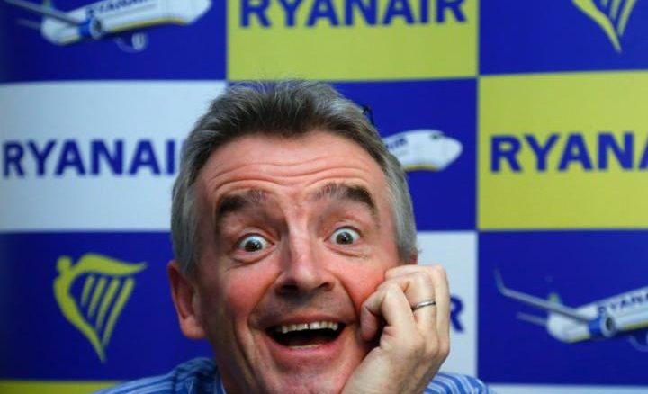 uk watchdog to investigate hidden airline fees