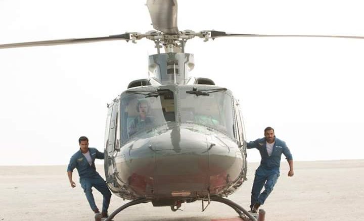omg! dishoom team to do a live stunt!