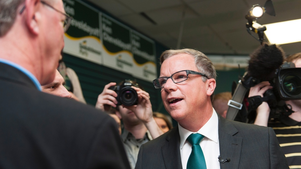 images_News_Canada_premier-wall