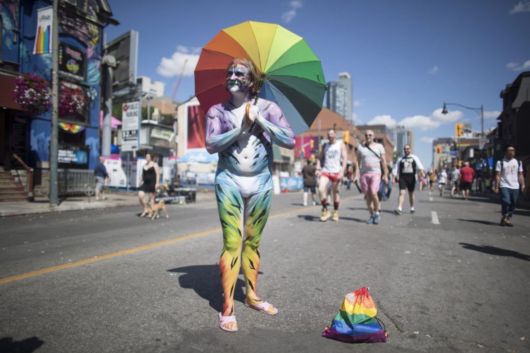 images_News_Canada_rob-roxyjpg.jpg.size.custom.crop.1086x724