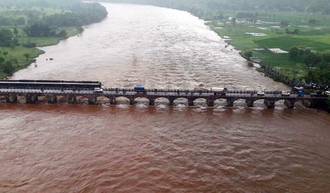 images_News_India_mumbai-goa-bridge-collapse_650x400_81470206317