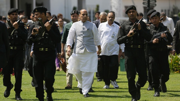 images_News_India_Rajnath 2 Kashmir AP