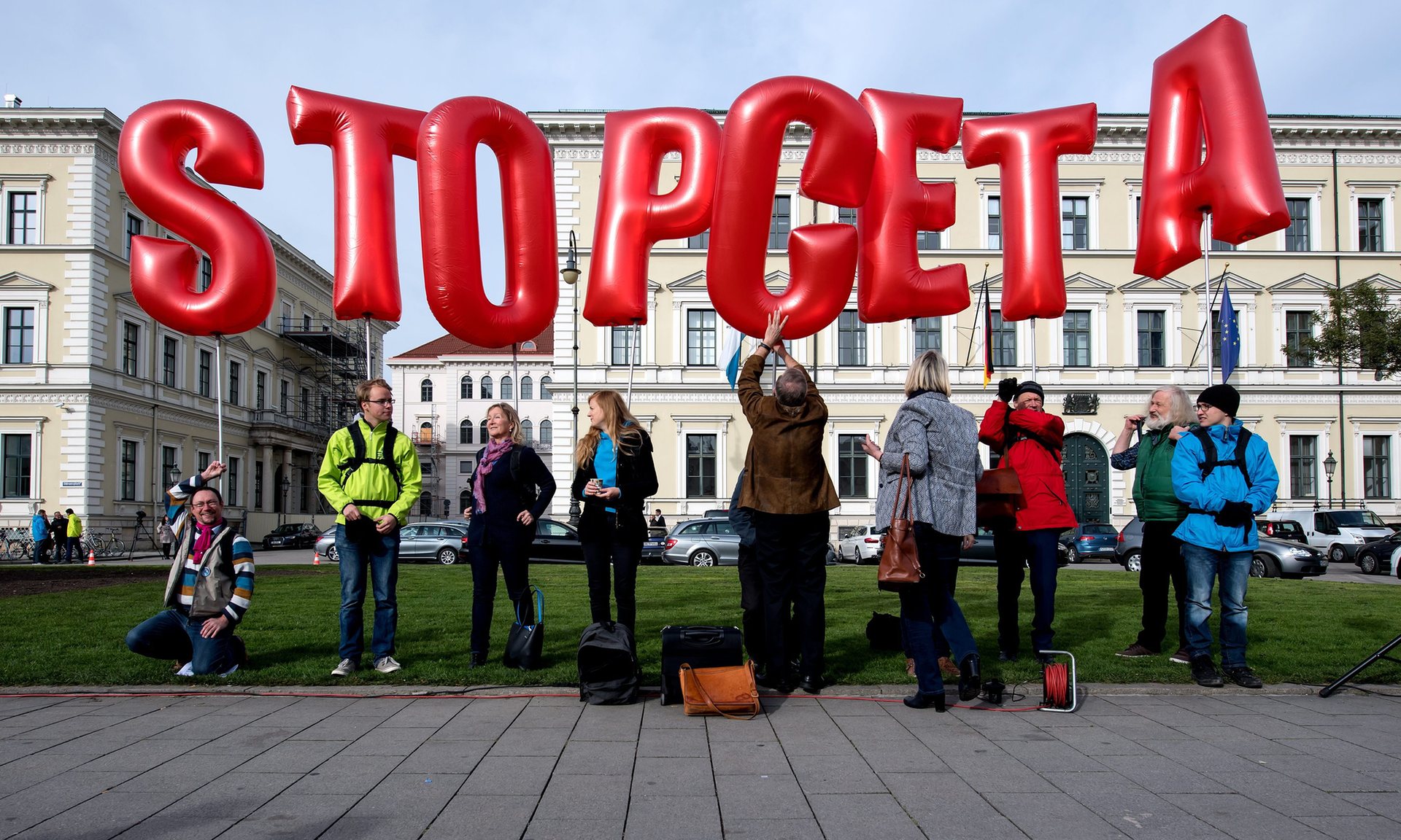 images_News_Canada_stop-ceta