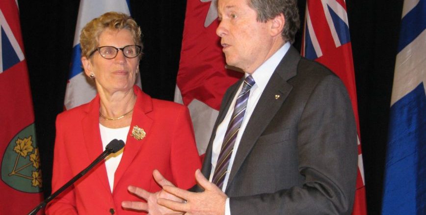 ontario ready to discuss possible tax breaks for toronto hydro sell-off