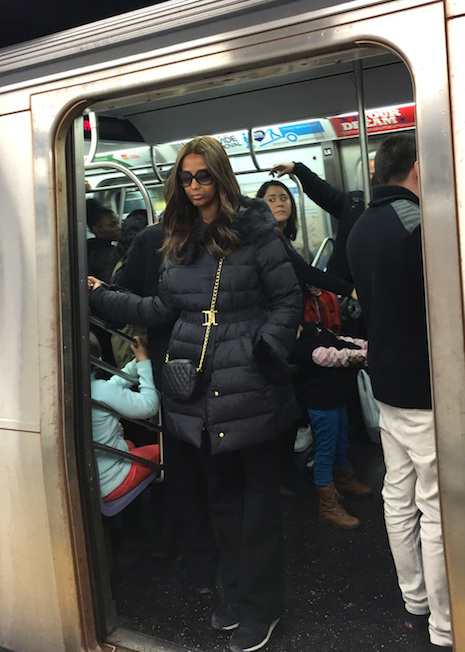 is that iman wearing shades on the subway?
