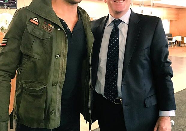 sidharth malhotra bumps into new zealand prime minister john key