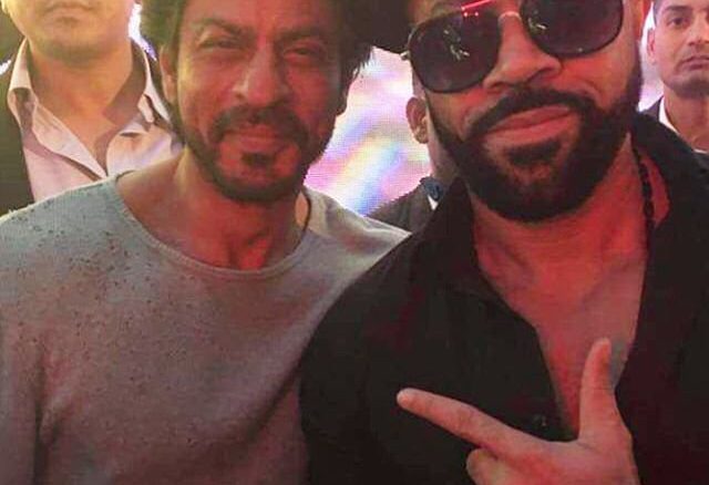 shah rukh khan and deepika padukone party hard after lux golden rose awards