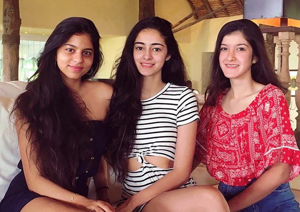 suhana khan chills with her girl gang at shah rukh khan’s birthday party