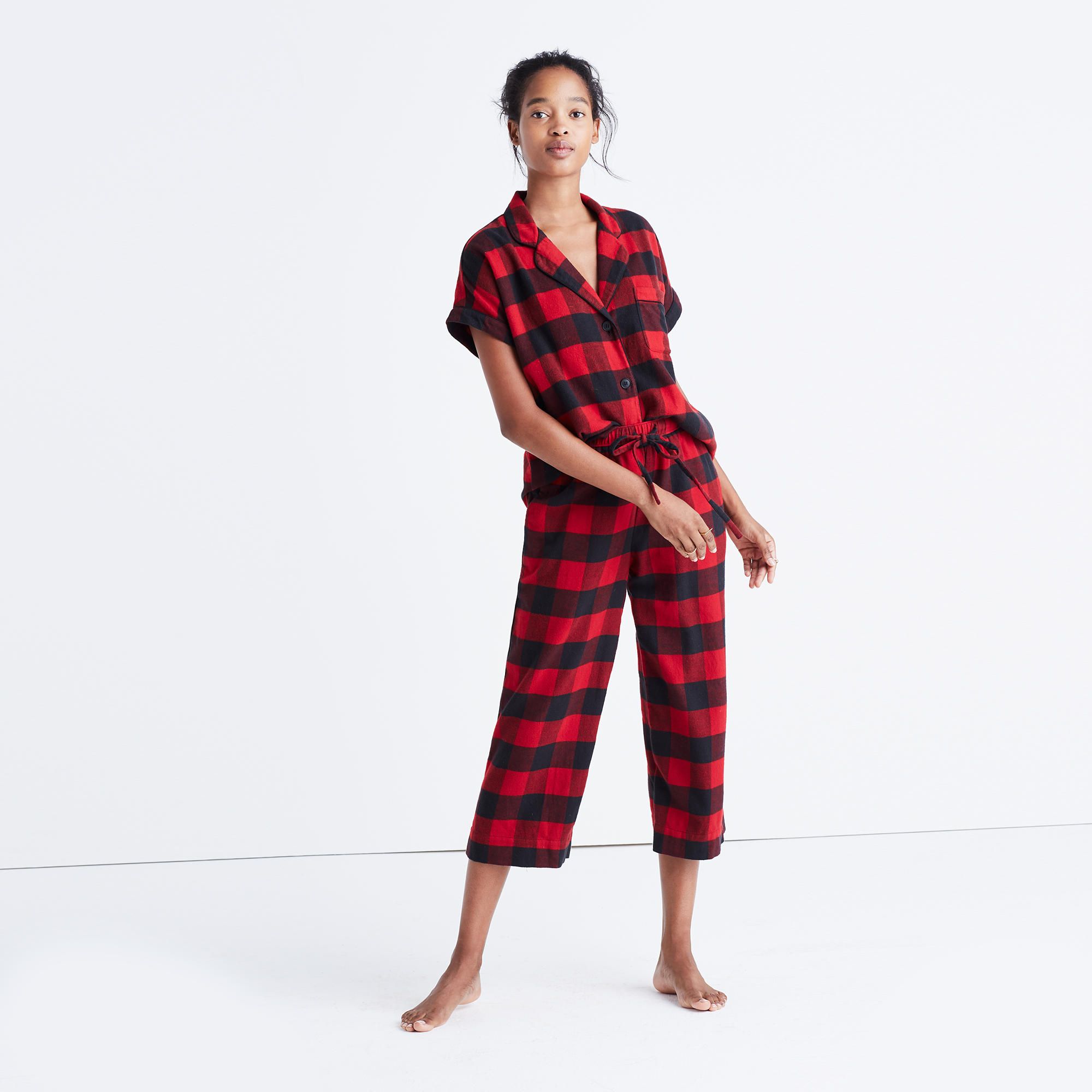 25+ perfect pajamas for your next netflix marathon