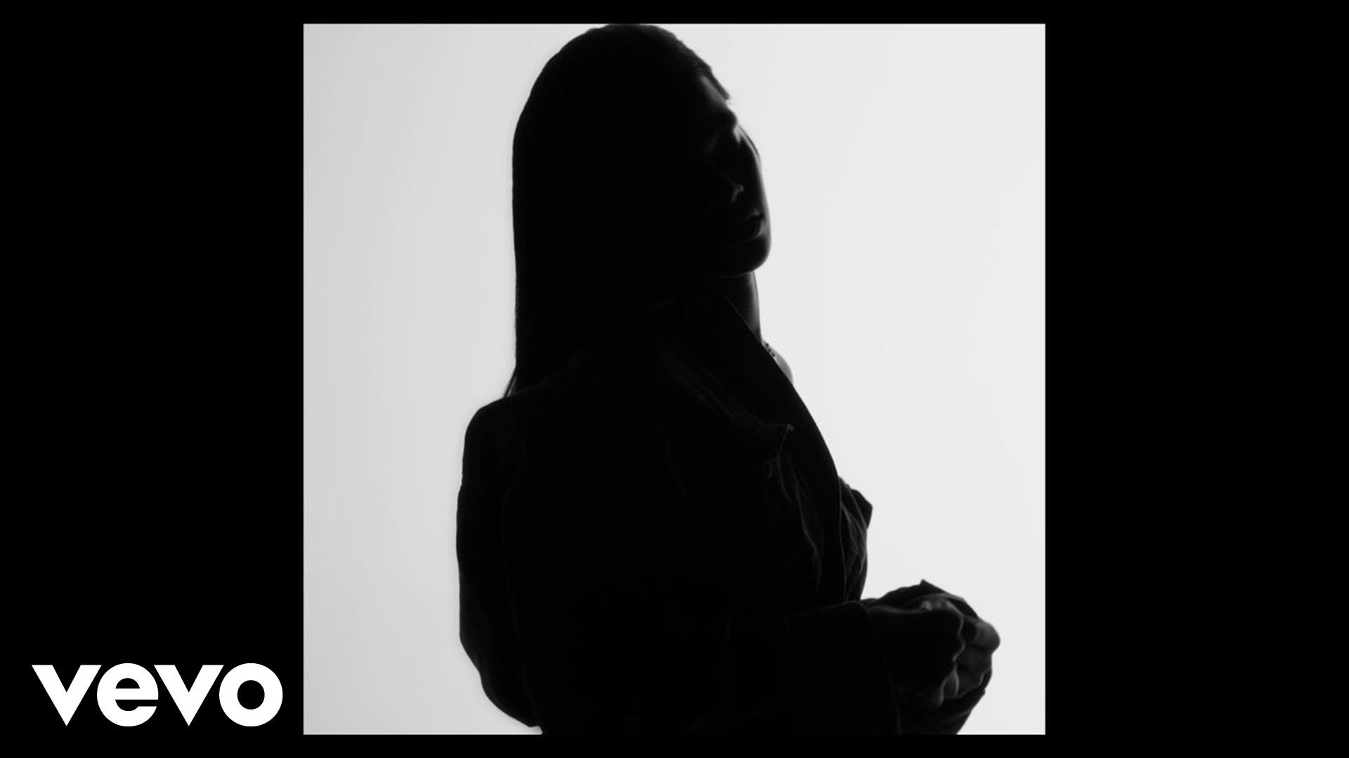 Rihanna, Kanye West & Paul McCartney FourFiveSeconds – Grammys Awards 2015