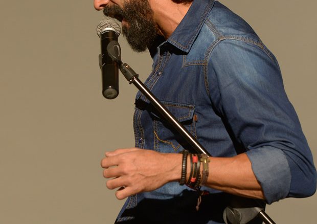 demonetisation effect hits bollywood: rock on 2 release deferred?