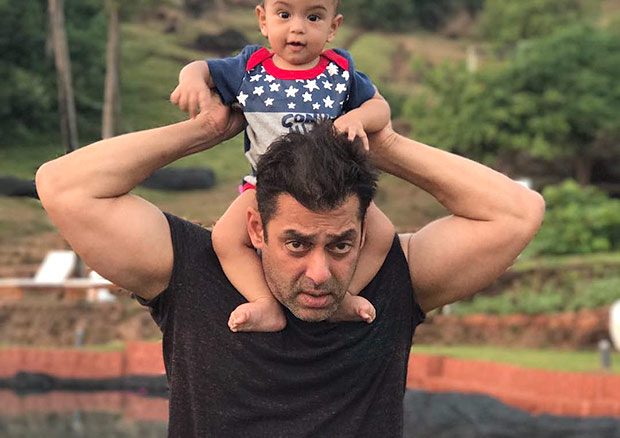 Salman Khan and nephew Ahil’s cute moment salman khan and nephew ahil’s cute moment