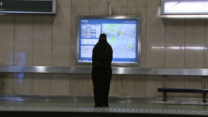 The Iraqi Film Project That Became a French Play and an Arabic Novel