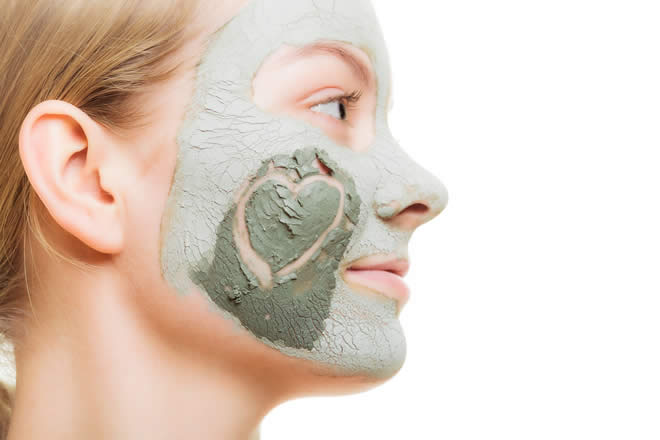 5 things to avoid when applying face pack!