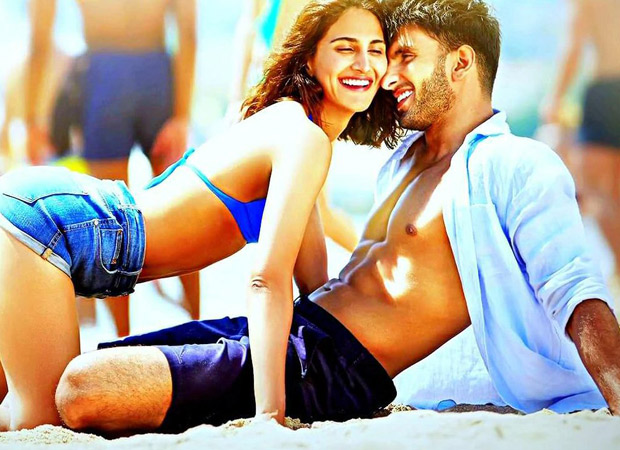 Befikre-Movie---Labon-Ka-Karobaar-Lyrics