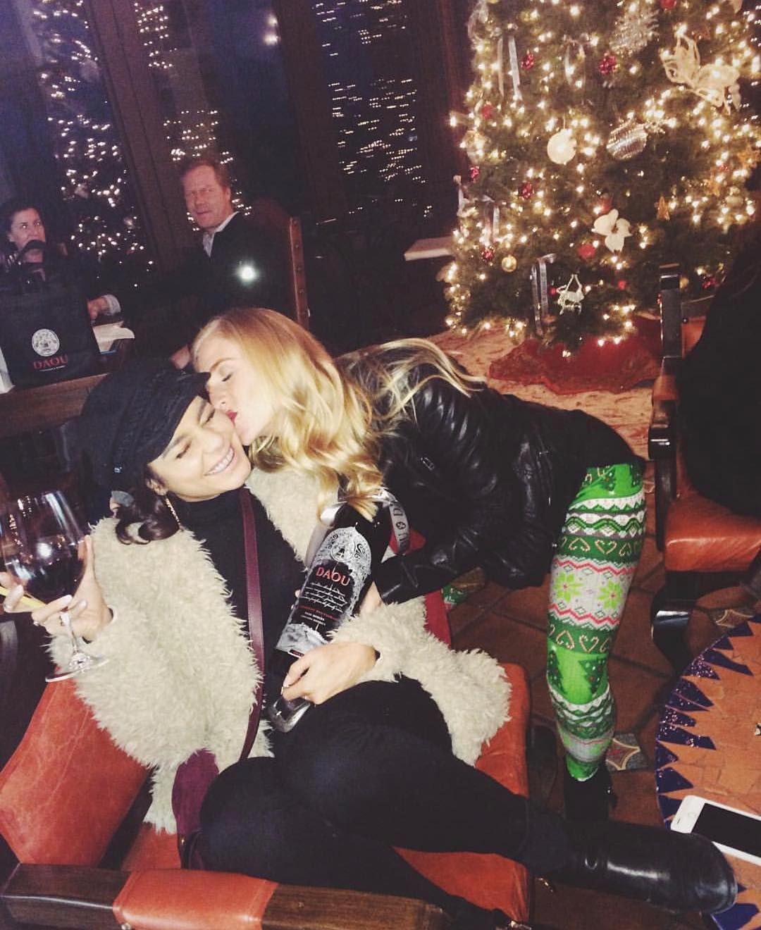 how hollywood celebrities are spending the holidays