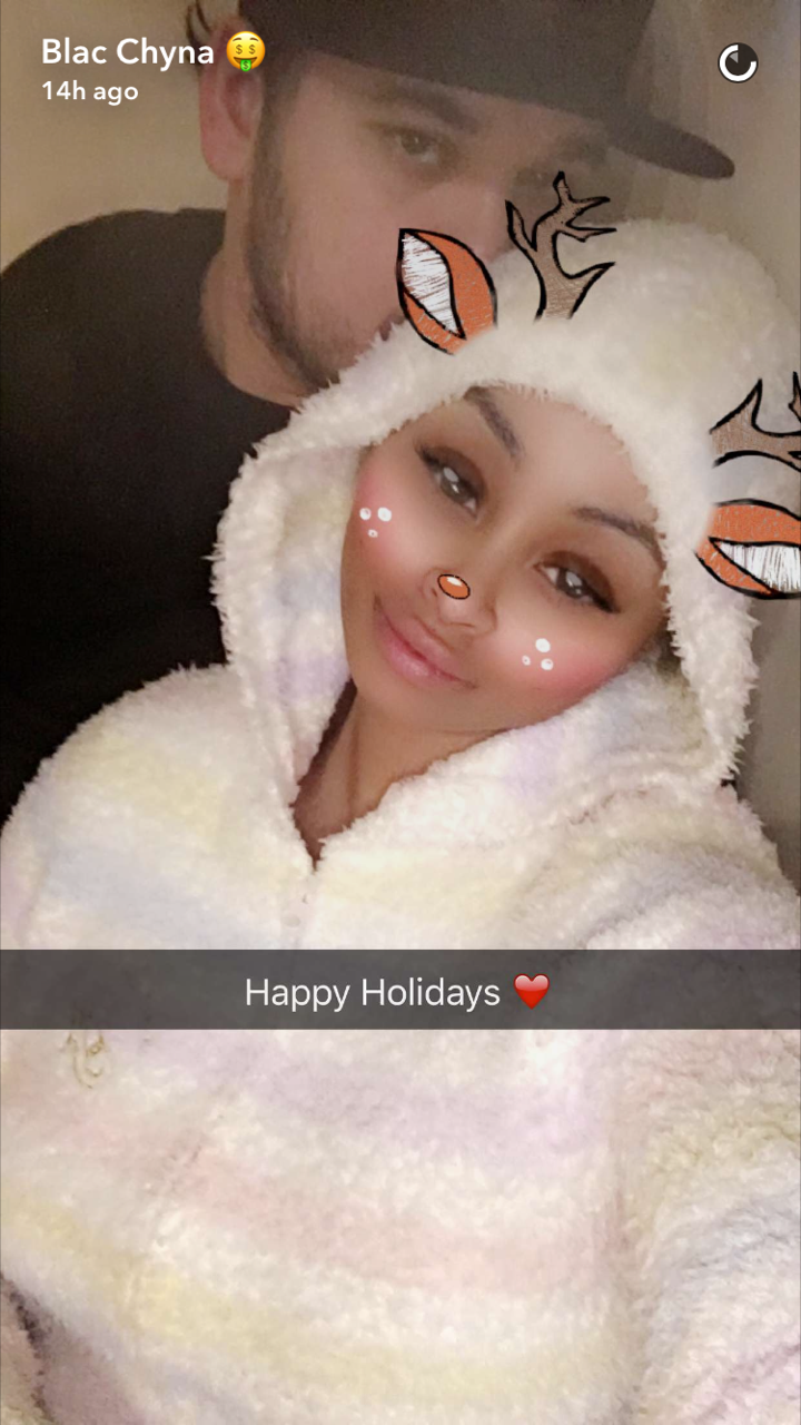 how hollywood celebrities are spending the holidays