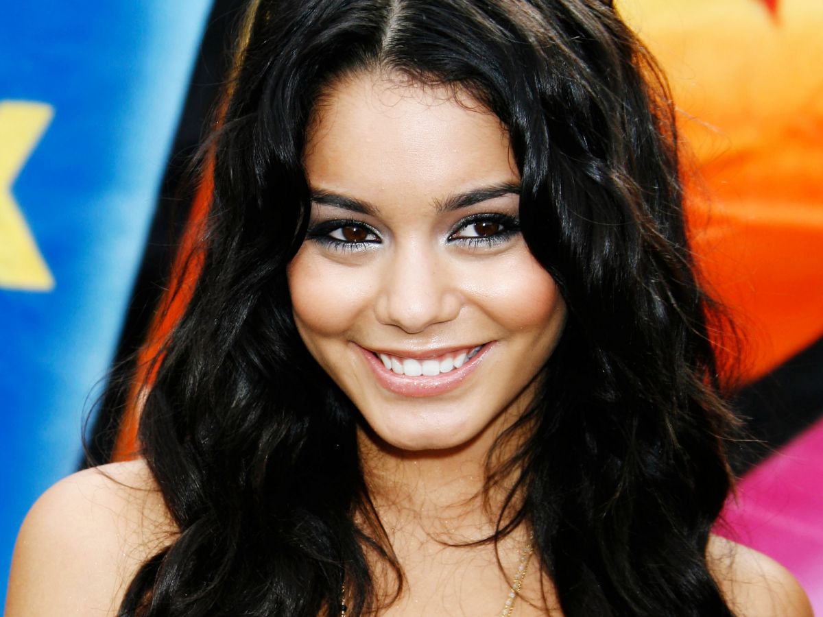 vanessa hudgens looks over the years