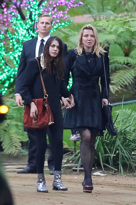 what the heck did courtney love do to her face?