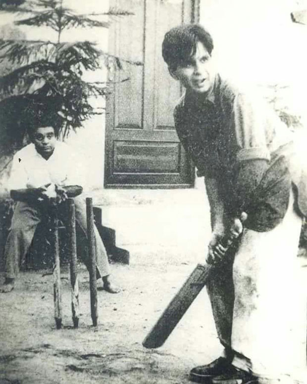 Dilip Kumar playing cricket