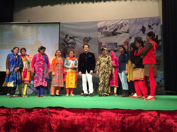 Govinda meets BSF Jawans in Delhi-2