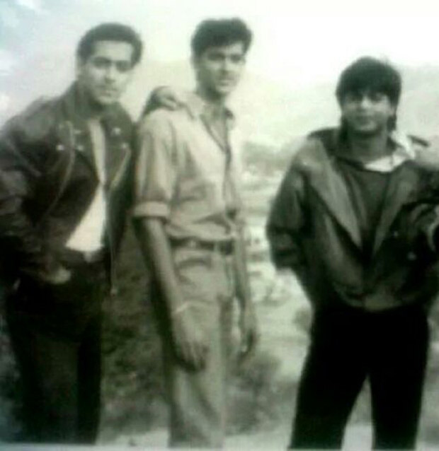when salman khan, shah rukh khan and hrithik roshan posed together