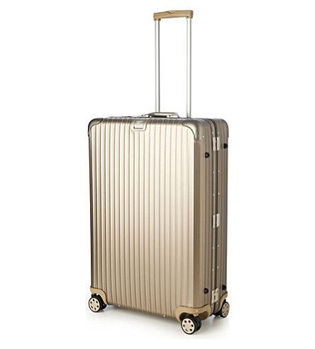 raden suitcase has a 3,000-person wait list