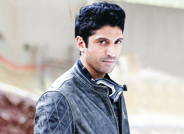 farhan akhtar roped in to play filmmaker homi adajania’s character in the fakir of venice