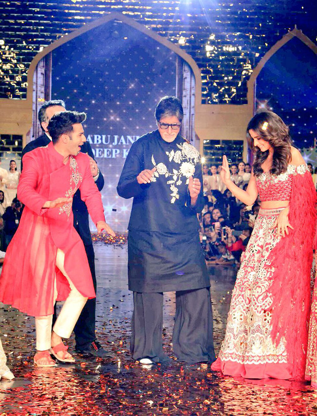 Watch Varun Dhawan and Alia Bhatt make Amitabh Bachchan groove on 'Mere Angne Mein' on a fashion runway1
