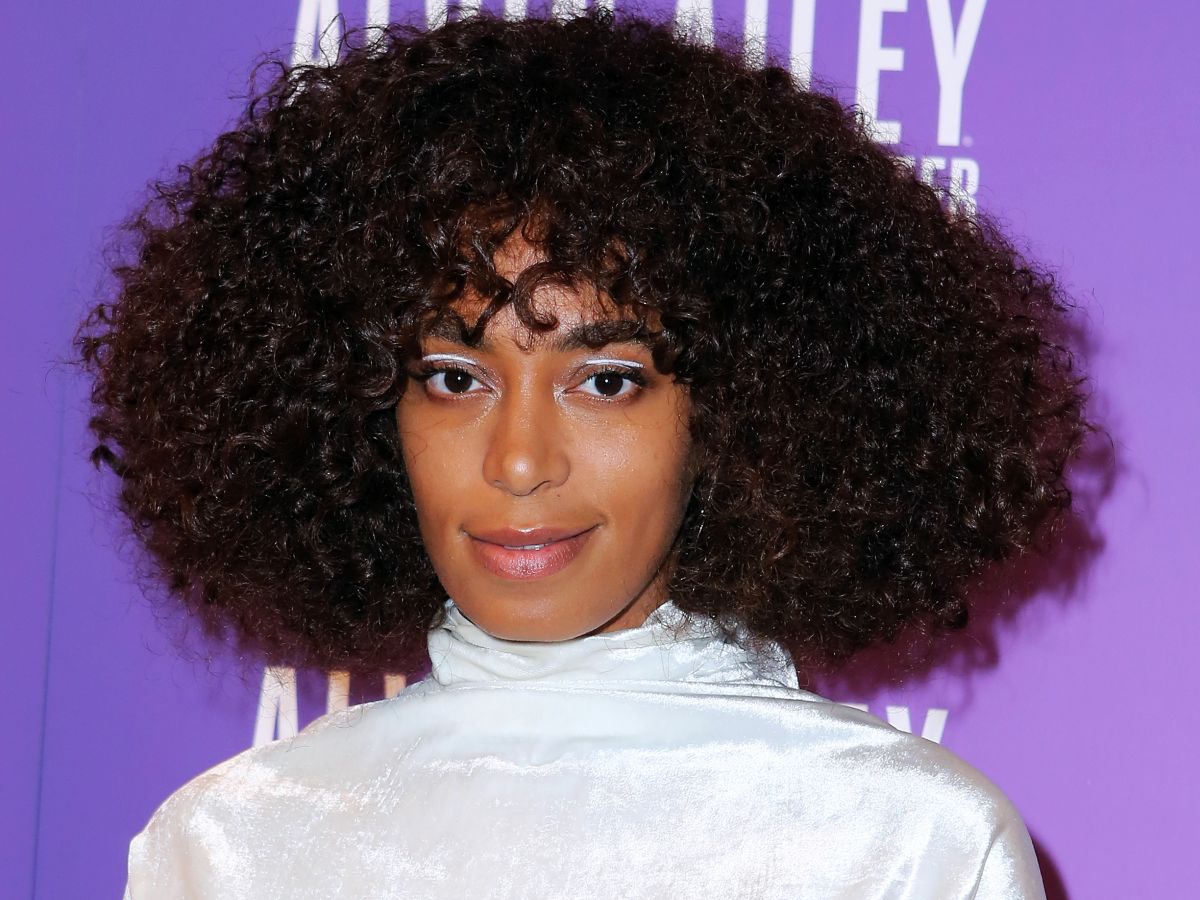 solange knowles reveals becoming a mom at 17 was “isolating & lonely”