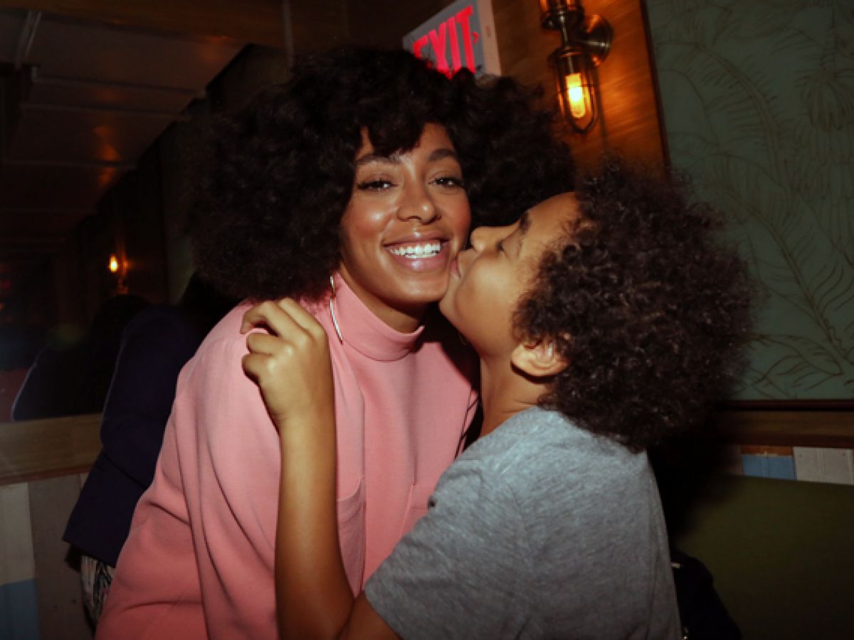 solange knowles reveals becoming a mom at 17 was “isolating & lonely”