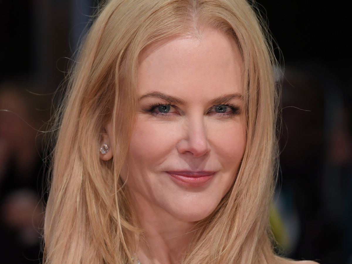 nicole kidman just confirmed that she was once engaged to lenny kravitz