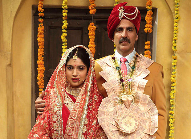 Akshay Kumar's Toilet - Ek Prem Katha picks up Crack date of August 11, to clash with Shah Rukh Khan's Rehnuma