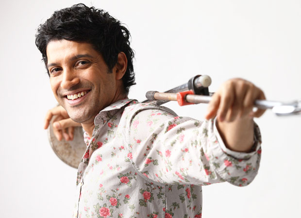 Farhan Akhtar plays an aspiring Bhojpuri actor in Lucknow Central