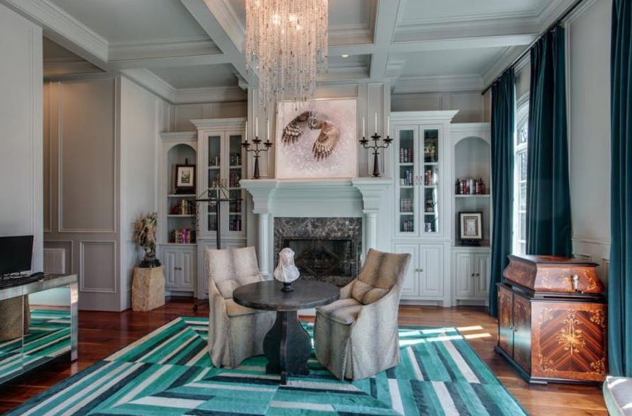 inside kelly clarkson’s country-chic tennessee home