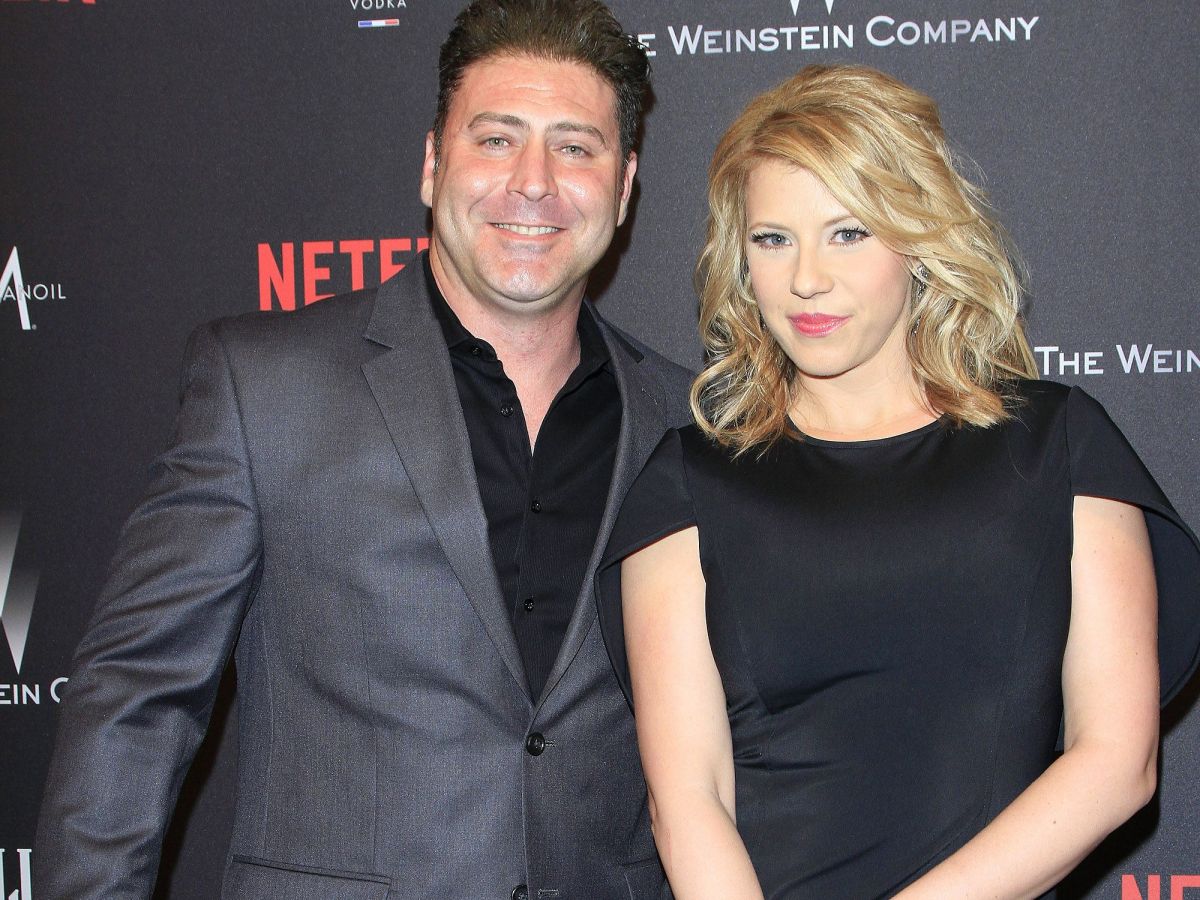 jodie sweetin’s ex-fiancé arrested for violating her restraining order