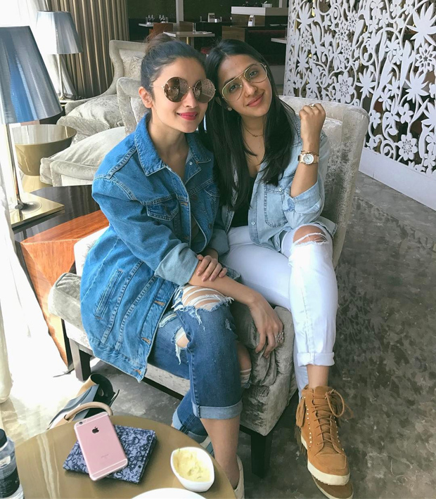 Alia Bhatt takes off on vacation with her bestie Akansha Ranjan Kapoor-2
